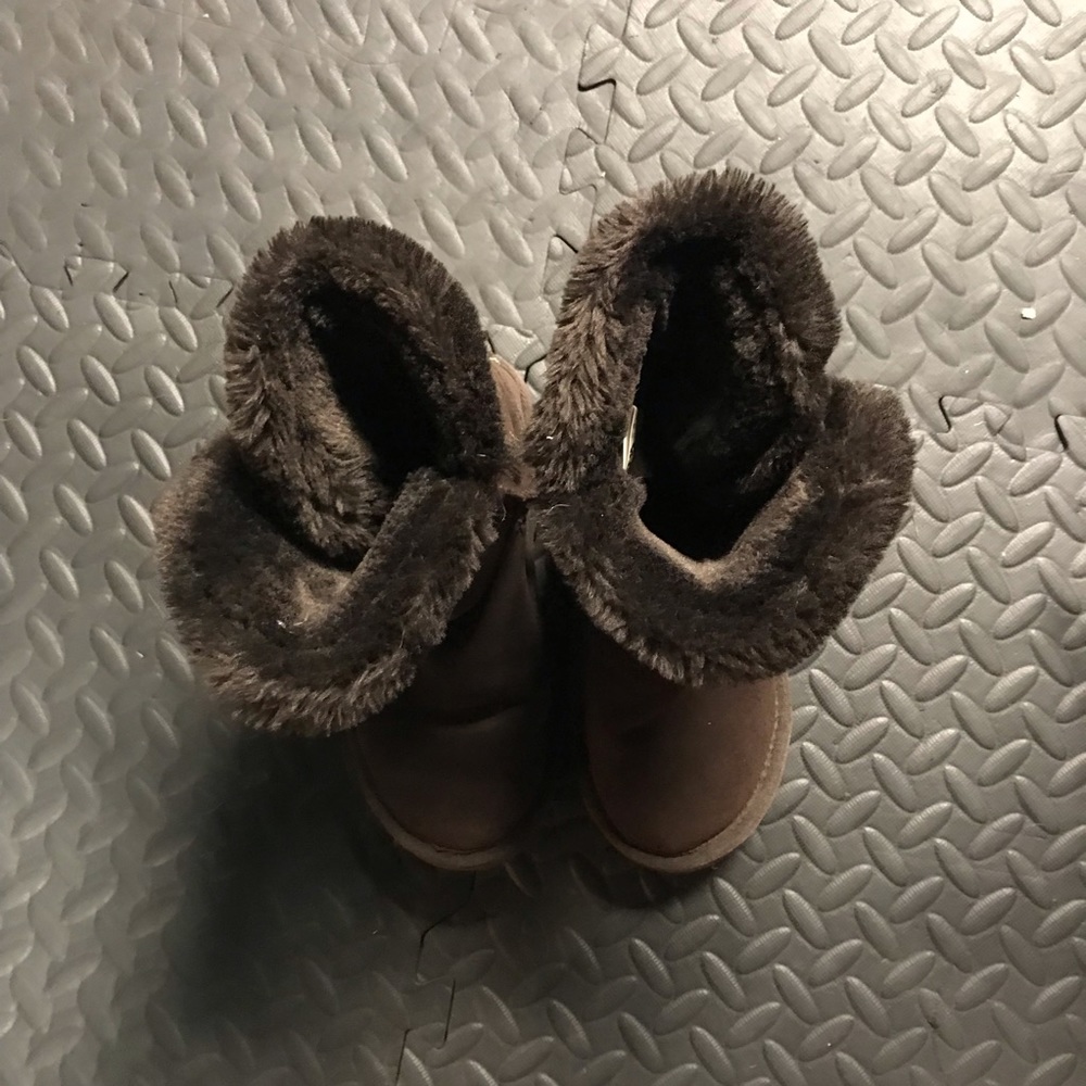 Uggs - image 4